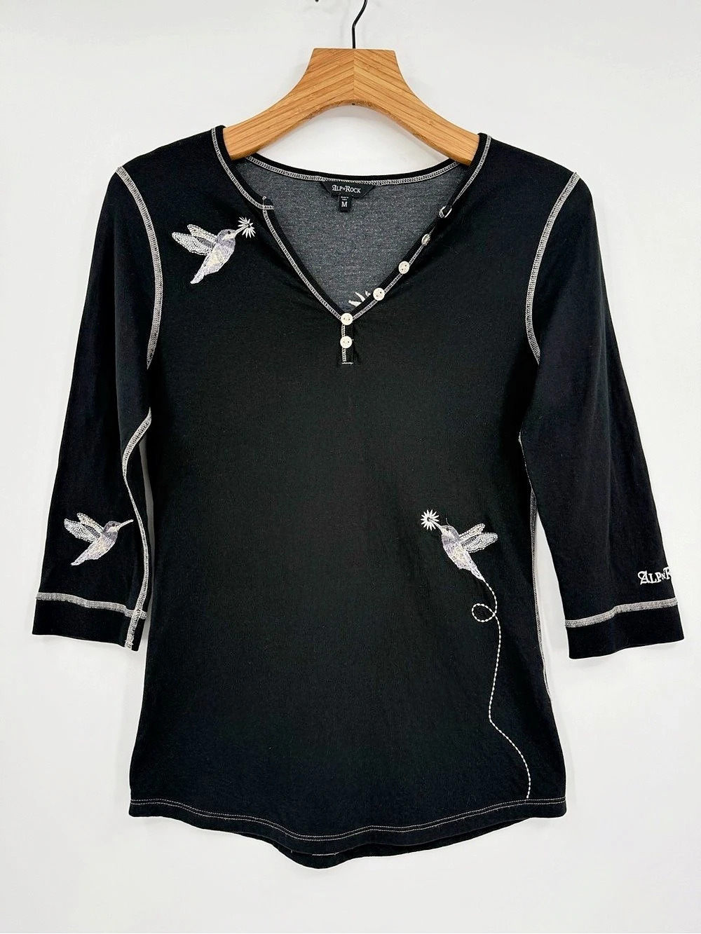 Alp N Rock Tara Grace Henley Hummingbird Embroidery 3/4 Sleeve Size M